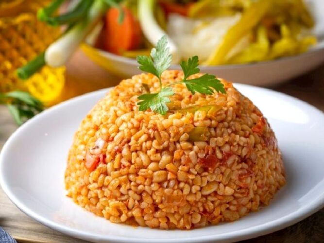 Meyhane Pilavı Tarifi Nasıl Yapılır?