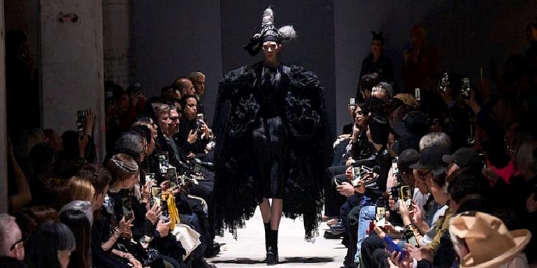 Paris Moda Haftası: Comme Des Garçons Sonbahar/Kış 2026