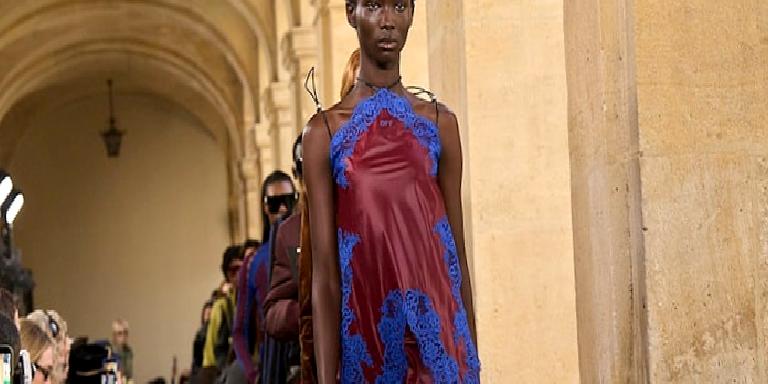 Paris Moda Haftası: Off-White Sonbahar/Kış 2026