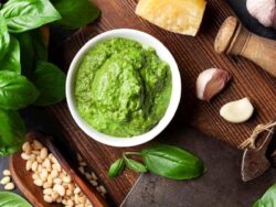 Pesto Sosu Tarifi Nasıl Yapılır?