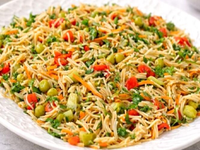 Tel Şehriye Salatası Tarifi Nasıl Yapılır?