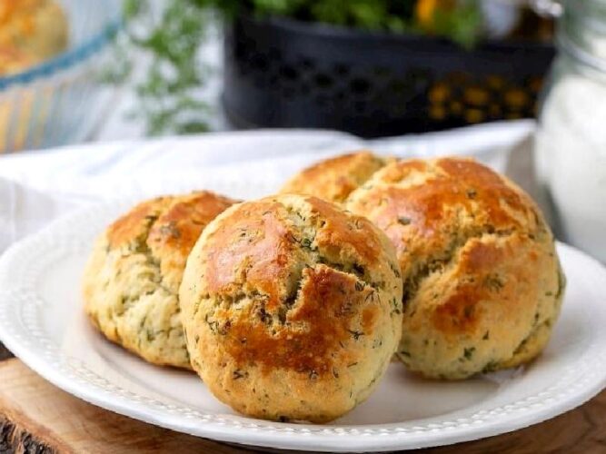 10 Dakikada Fırında Kıyır Poğaça Tarifi Nasıl Yapılır?