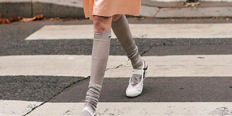 Beyaz Sneaker Yeniden