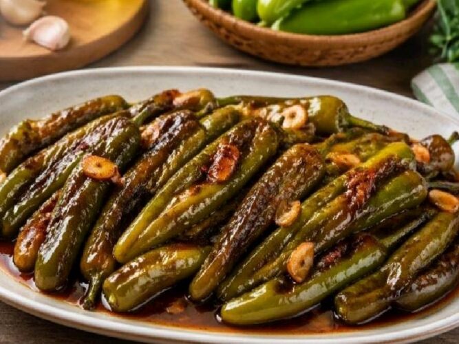Ekşili Biber Kızartması Tarifi Nasıl Yapılır?