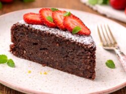 Fındıklı Çikolatalı Fondant Tarifi Nasıl Yapılır?
