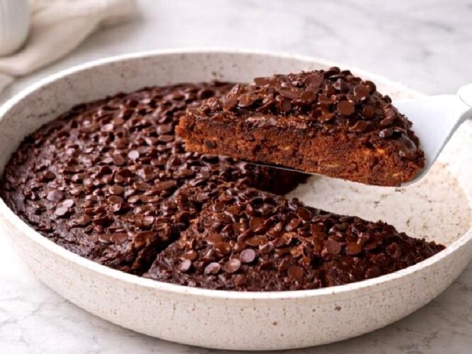 Kakaolu Tava Keki Tarifi Nasıl Yapılır?