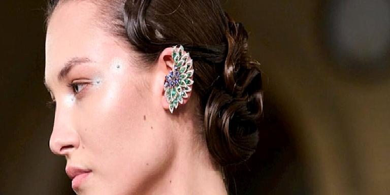 Makyajınız “Soyuluyor” mu? Sorun Rutininizde Olabilir