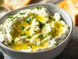 Sarımsaklı Meze Tarifi Nasıl Yapılır?