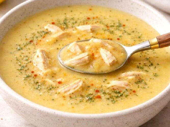 Tavuklu Mercimek Çorbası Tarifi Nasıl Yapılır?