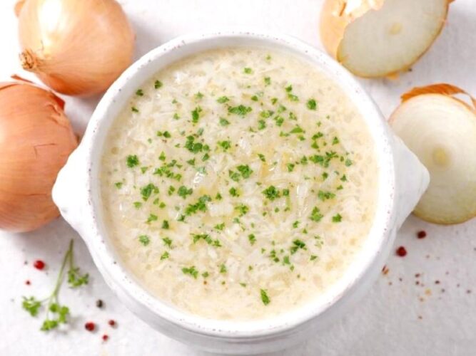 Terbiyeli Soğan Çorbası Tarifi Nasıl Yapılır?