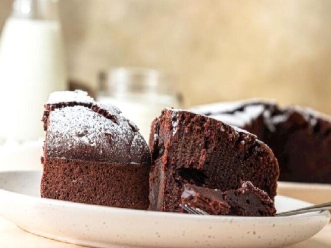 Unsuz Çikolatalı Kek Tarifi Nasıl Yapılır?