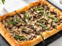 Mantarlı Milföy Tart Tarifi Nasıl Yapılır?