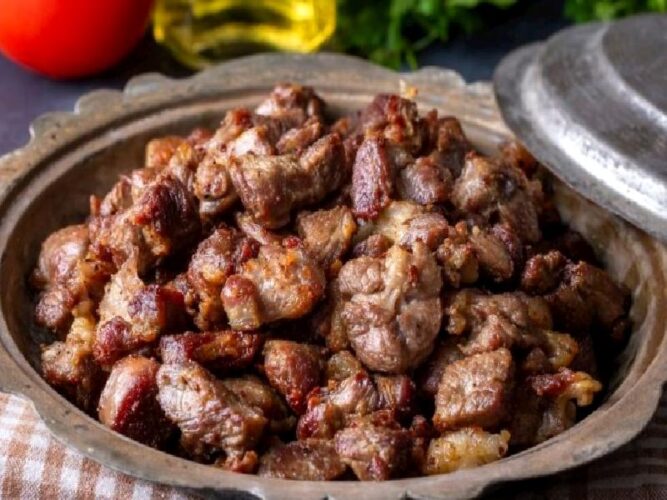Sade Et Kavurma Tarifi Nasıl Yapılır?