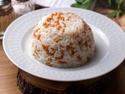 Şehriyeli Pirinç Pilavı Tarifi Nasıl Yapılır?