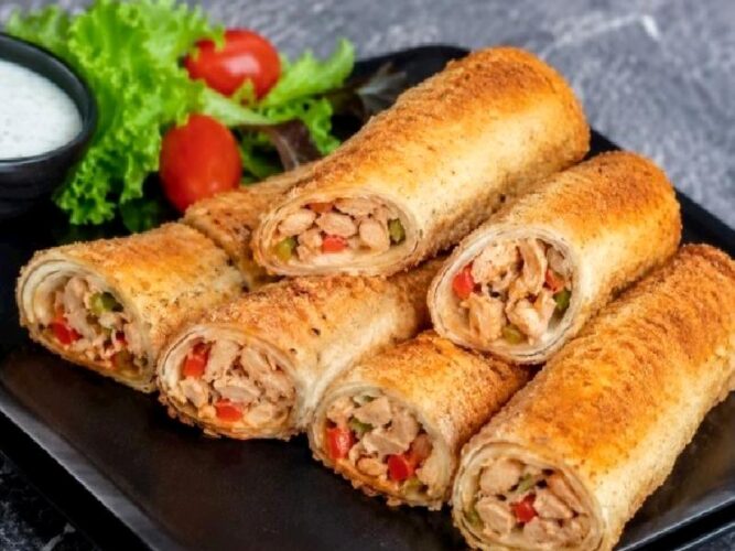 Tavuklu Çıtır Börek Tarifi Nasıl Yapılır?