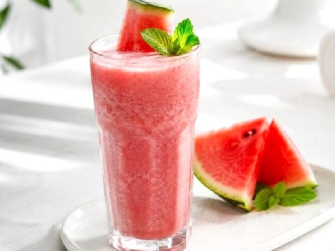 Karpuzlu Milkshake Tarifi Nasıl Yapılır?