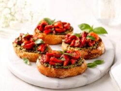 Köz Biberli Pesto Soslu Bruschetta Tarifi Nasıl Yapılır?