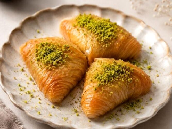 Midye Tatlısı Tarifi Nasıl Yapılır?
