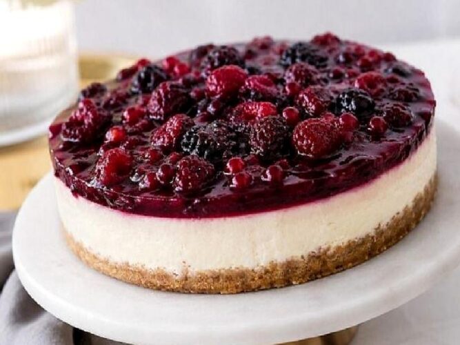 Orman Meyveli Cheesecake Tarifi Nasıl Yapılır?