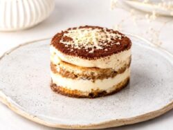 Porsiyonluk Tiramisu Pasta Tarifi Nasıl Yapılır?