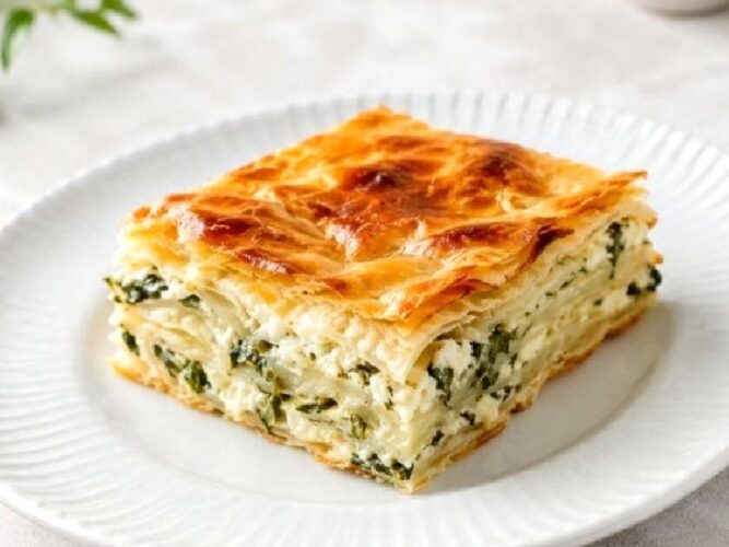 Su Böreği Tadında Sodalı Milföylü Börek Tarifi Nasıl Yapılır?