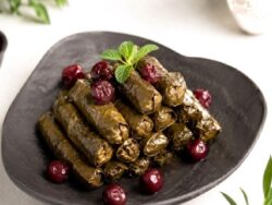 Vişneli Yaprak Sarma Tarifi Nasıl Yapılır?