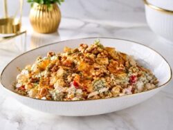 Yoğurtlu Tavuklu Çıtır Salata Tarifi Nasıl Yapılır?