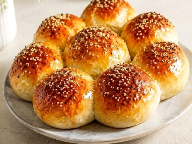 1 Şişe Maden Suyuyla Kabaran Hamur Tarifi Nasıl Yapılır?