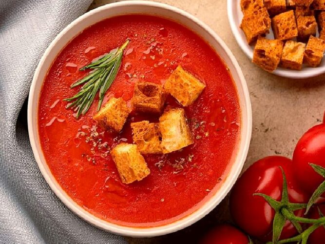 Lokanta Usulü Domates Çorbası Tarifi Nasıl Yapılır?