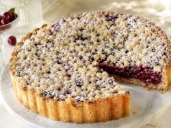 Ağızda Dağılan Vişne Soslu Tart Tarifi Nasıl Yapılır?