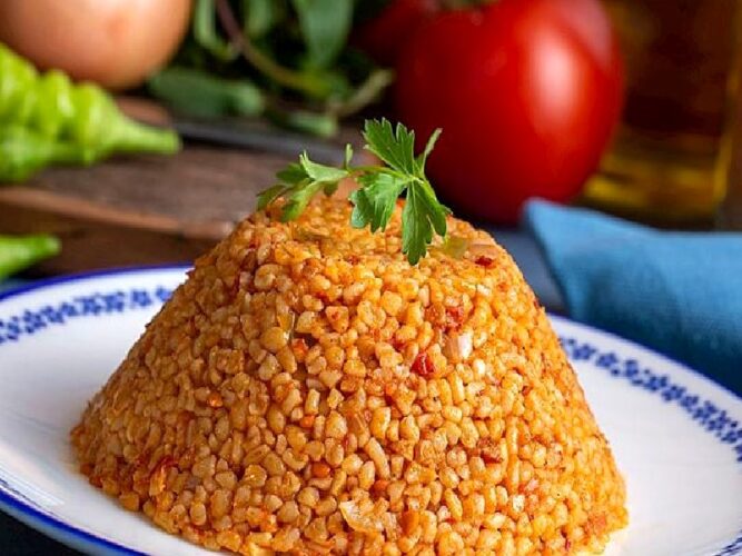 Lokanta Usulü Meyhane Pilavı Tarifi Nasıl Yapılır?
