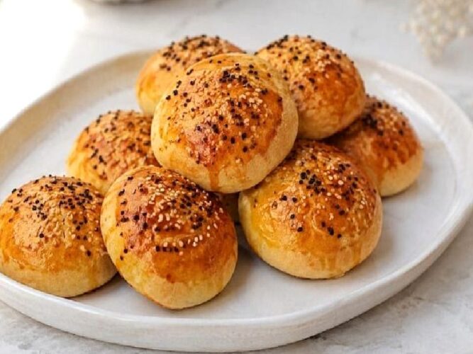 Mayasız Peynirli Kıyır Poğaça Tarifi Nasıl Yapılır?