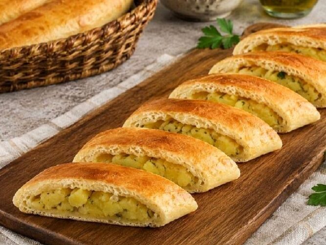 Patatesli Kır Pidesi Tarifi Nasıl Yapılır?