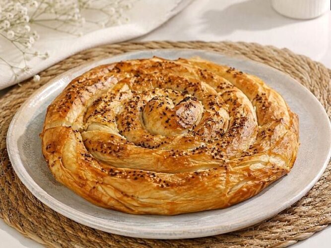 Patatesli Kıvrık Börek Tarifi Nasıl Yapılır?