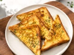Pratik Üçgen Tost Tarifi Nasıl Yapılır?