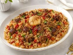 Sarımsaklı Tepsi Pilavı Tarifi Nasıl Yapılır?