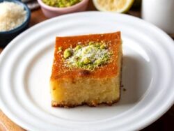 Sünger Gibi Klasik Revani Tarifi Nasıl Yapılır?