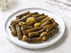Yeşil Erikli Mısırlı Bahar Sarması Tarifi Nasıl Yapılır?