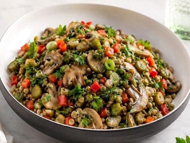 Yeşil Mercimekli Mantar Salatası Tarifi Nasıl Yapılır?