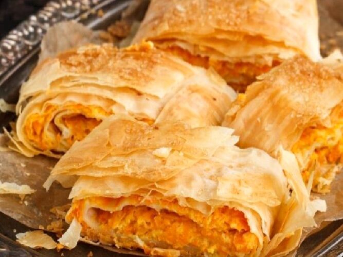 Bal Kabaklı Börek Tarifi Nasıl Yapılır?