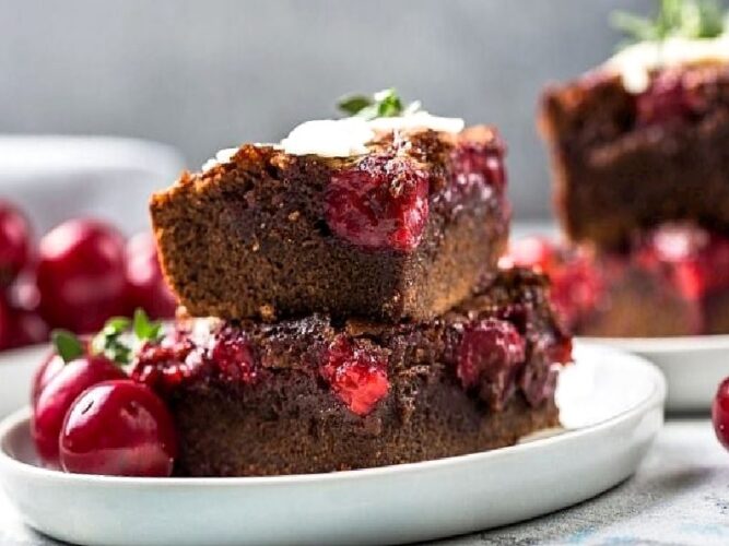 Islak Dokulu Vişneli Brownie Tarifi Nasıl Yapılır?