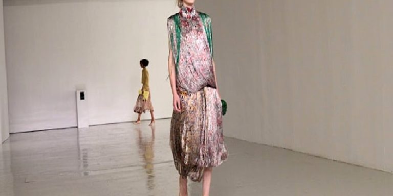 Milano Moda Haftası Bottega Veneta İlkbahar/Yaz 2027: Zanaatın Hafif Hali