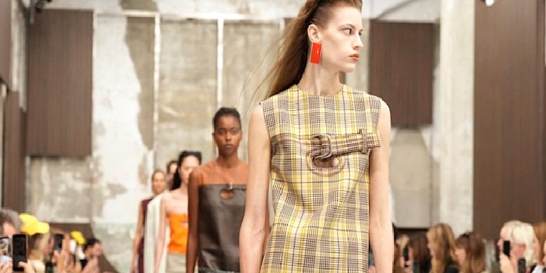 Milano Moda Haftası Marni İlkbahar/Yaz 2027: Marni’yi Kategorize Edememek