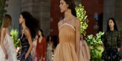 New York Moda Haftası Ulla Johnson İlkbahar/Yaz 2027: Romantik Bir Bahar