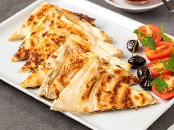 Patlıcanlı Gözleme Tarifi Nasıl Yapılır?