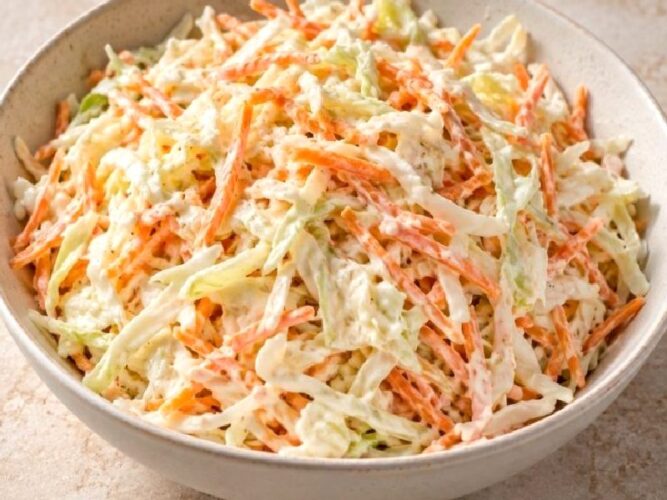 Coleslaw Tarifi Nasıl Yapılır?