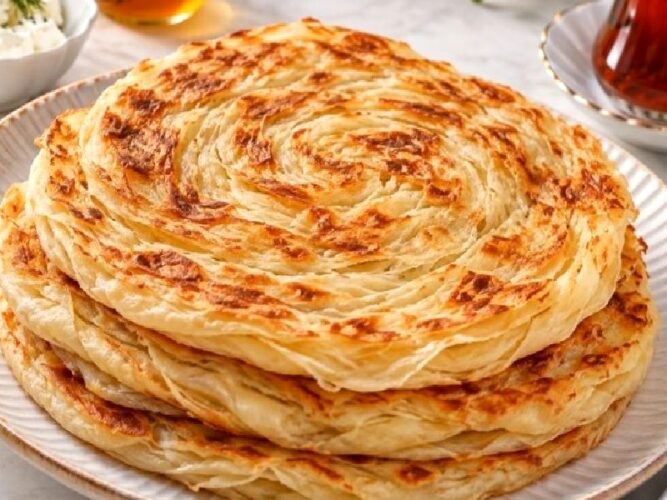 Hamur Açmayı Bilmeyenlere Özel Oklavasız Kat Kat Tel Tel Katmer Tarifi Nasıl Yapılır?