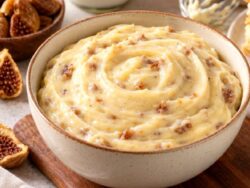 İncirli Pastacı Kreması Tarifi Nasıl Yapılır?